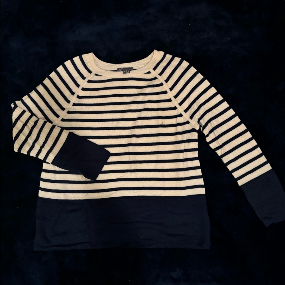 Vince Cashmere and Wool Sweater - Picture 1 of 4